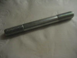 VINTAGE BMW STUD FOR VALVE COVER CENTER R51/3-R60/2  NEW - Picture 1 of 1