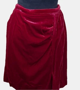 Anthropologie Montie Velvet Mini Skirt Raspberry Color Size 8 New with Tags - Picture 1 of 15