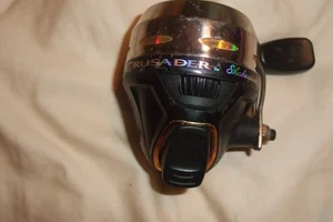 Shakespeare Crusader CRSC10 Spinnrolle getestet und funktionsfähig - Bild 1 von 1