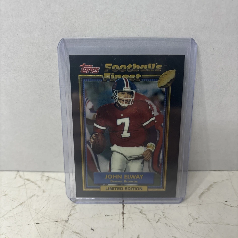 1992 TOPPS NFL FOOTBALL'S FINEST JOHN ELWAY INSERT CARD 6 OF 44 LIMITED EDITION - Image 1 of 2