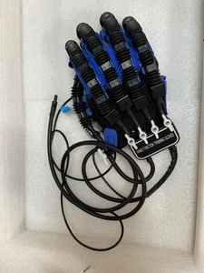 Stroke Rehabilitation Roboter Handschuh Advanced rechte Hand Therapiegerät ersetzen - Bild 1 von 6