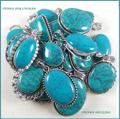 Un Pendente In Argento Tibetano Con Labradorite Blu Colore Della Prosperità - Immagine 1 di 3