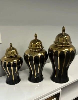 Elegante jarrón de oro blanco y negro: una obra maestra atemporal conjunto de 3 multicolores Foto 1 de 3