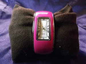 Damen Quarz Manschettenuhr **schön** B30 ZC - Bild 1 von 3