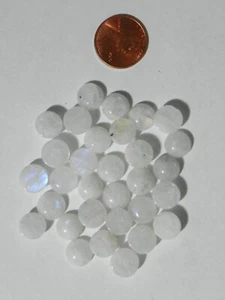 Blue Sheen Rainbow Moonstone 118.78 Carats 31 Of Around 10 MM Round Cabs - Picture 1 of 1