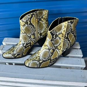 Call It Spring W Western Ankle Green/Black Faux Snake Vegan Boots 9 western NEW - Picture 1 of 9