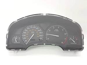 Cuadro de instrumentos velocímetro Saturn Vue 2002-2003 AWD 3,0 automático 78.758 - Imagen 1 de 9