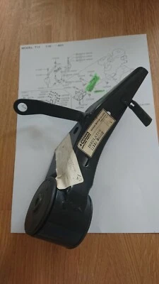 Nissan Datsun строфа T11, передний двигатель монтажа, ручной моделей, годами 81-83,new. - Изображение 1 из 2