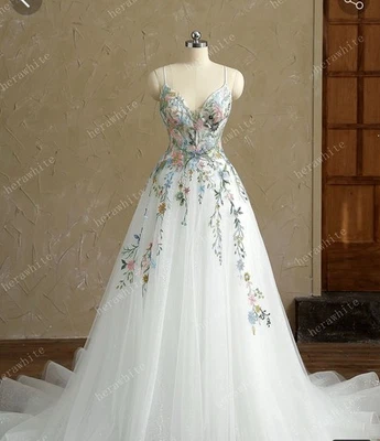 Elegantes Vestidos de Novia Flores Bordadas con Correas de Espagueti Nupcial Foto 1 de 4