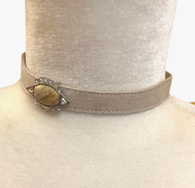 COLLAR GARGANTILLA DE CUERO GEMAS MADERA MERCADO NEGRO CASA BLANCA CON ETIQUETAS Foto 1 de 4