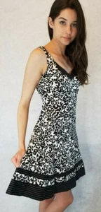 BLACK&WHITE FLORAL PRINT WMNS JONES WEAR DRESS POOL/CRUISE/TRAVEL/Miami - Picture 1 of 8
