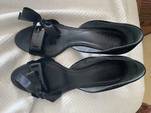 Givenchy Open Toe Suede Heels with Bow - Picture 1 of 3