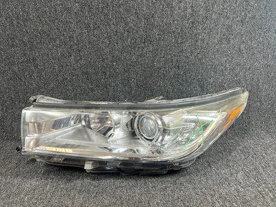 LÂMPADA HALÓGENA ESQUERDA DRIVER TOYOTA HIGHLANDER 2017 2018 2019 - Imagem 1 de 4