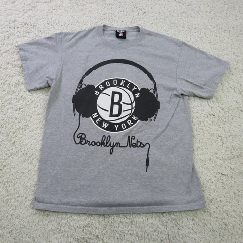 Brooklyn Nets Shirt Mens Large Gray Cotton Short Sleeve Basketball Image Front Cover