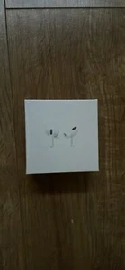 Apple AirPods Pro z bezprzewodowym etui ładującym MagSafe - białe - Zdjęcie 1 z 3