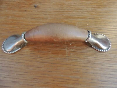 8 Новый старинный серебряная отделка с кожаный центр тянет ~ шкаф оборудование ~ #V020 - Изображение 1 из 4