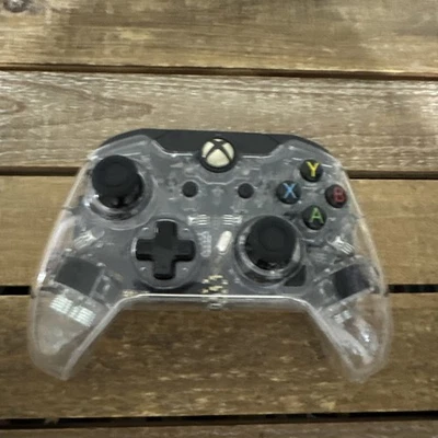 Controlador Afterglow Prismatic con cable para Xbox One transparente Foto 1 de 2