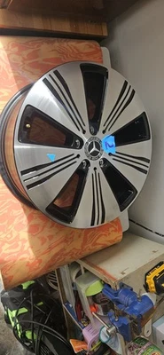 Mercedes Benz  2024 Eqa Eqb 18 Rim Wheel - Image 1 of 4