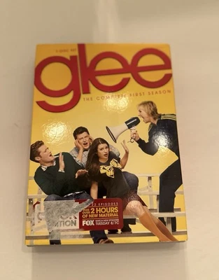 Glee: The Complete First Season 2010 DVD, 7-Disc Set - Image 1 of 2