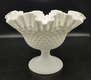 Vintage Fenton weiß Milchglas Hobnail Rüschenfelge Sockel Kompott Schüssel 6,5 Zoll - Bild 1 von 7