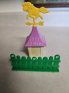 Vintage 1983 My Little Pony G1 Show Stable Barn-WEATHER VANE TOP+ FENCE PEICE