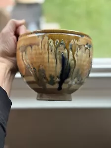 Studio Art Pottery ciotola da tè / fioriera vintage firmata smaltata cristallina - Foto 1 di 12