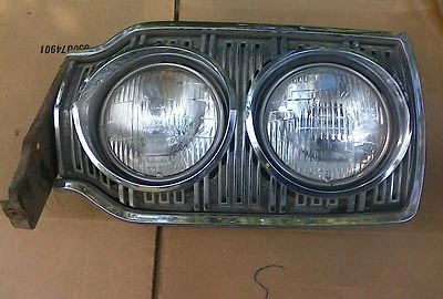 MONTAJE FARO LATERAL IZQUIERDO ORIGINAL PARA DODGE MONACO 1965 Y 880 Foto 1 de 3