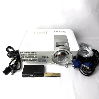 In working order/ BenQ MW632ST Short Throw 3D Home Theater Projector 3200 Lumens - Image 1 of 4