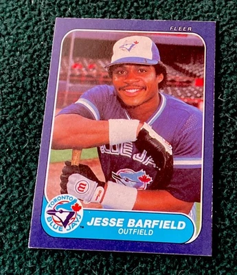 1986 Fleer #52 Jesse Barfield Toronto Blue Jays Canada BB HOF STAR - Image 1 of 2