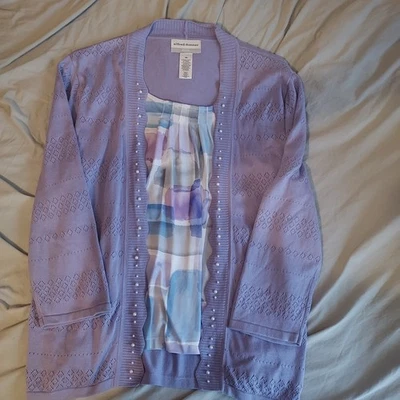 Suéter Top Aspecto Capas Violeta Acentos Perlados Talla PM Foto 1 de 4