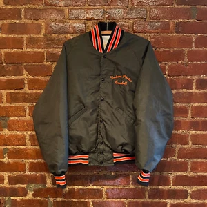 Vintage 80er Jahre Ventura Pirates Baseballjacke groß schwarz Satin Bomber Uni USA - Bild 1 von 10