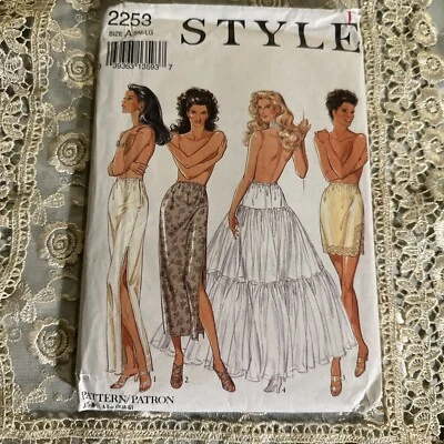 Style 2253 Misses Half Slip Underskirt Tiered Slit Small Medium Large 8-18 Uncut - Image 1 of 3