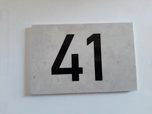 Placa número casa plástico efecto arenisca laminado 150 x 100 mm - Imagen 1 de 3