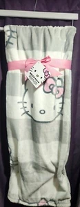 NEW Hello Kitty Plush Throw Blanket Pink Bow Gray & White Gingham Check 50"x70" - Picture 1 of 2