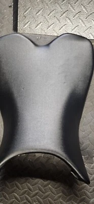 Asiento piloto Yamaha YZF R1 2009-2014 FP64  Foto 1 de 4