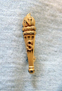 Vintage Junior Honor N S Torch Pin B GF Gold Filled - Picture 1 of 4