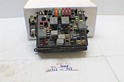 1999-2002 GMC Yukon Chevrolet Suburban Fuse Relay Box 1219364509 Module 503 9L2 - Image 1 of 3