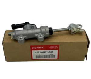 OEM HONDA 43510-MZ1-305 CB1000A, C 1995 MOTORCYCLE REAR MASTER CYLINDER SUB-ASSY - Picture 1 of 6