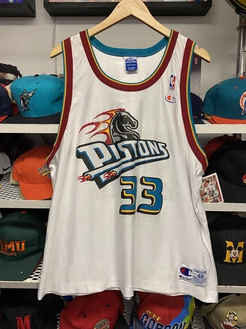 Vintage Grant Hill #33 Detroit Pistons NBA Jersey Champion Size 48 Cover