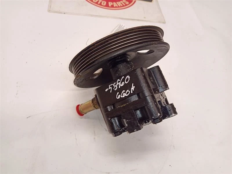 Bomba de dirección asistida cupé de Chrysler Sebring 2004 2,4 L 10148541 Foto 1 de 4