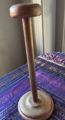 Sombrero vintage soporte pintado a mano 10+ pulgadas de alto rosa/oro Foto 1 de 4