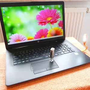 HP 17 BY Pavilion PREMIUM 17 pulgadas FULLHD l Windows 11 SSD l 8GB RAM TURBO... - Imagen 1 de 11