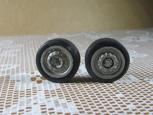 A88 Set Spielzeug Ersatzteil 2 Schwarze Reifen 2 Felgen 2,2 cm 1,4 cm - Bild 1 von 3