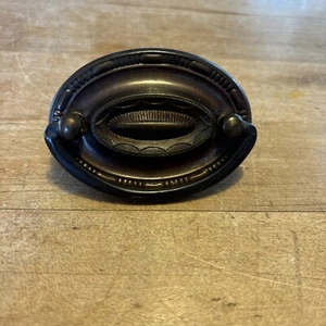 Vintage Schubladenzug 2,0" Mitte Oval Alter Messing Heppleweiß Griff mit Schrauben - Bild 1 von 6