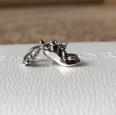 Genuine Pandora Disney Cinderella Glass Slipper & Mouse Dangle Charm 799192C01 - Image 1 of 4