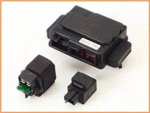 KAWASAKI 1995 ZRX1100 Genuine fuse box & relay set - Picture 1 of 5