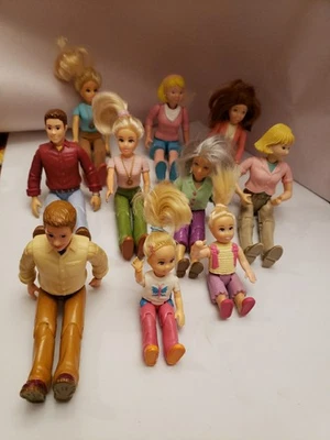 Lote De Figuras De Colección Fisher Price Loving Family Casa De Muñecas Foto 1 de 4