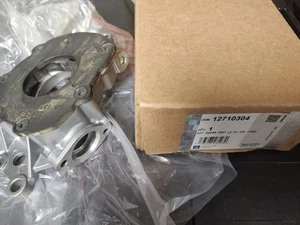 New OEM GM 12710304 Oil Pump for 2007-2015 LS Engines 5.3L-6.0L-6.2L - Bild 1 von 7