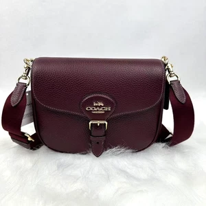 Bolso Bandolera COACH Amelia Saddle en Cuero Dorado/Merlot CP107 NUEVO CON ETIQUETAS - Imagen 1 de 10