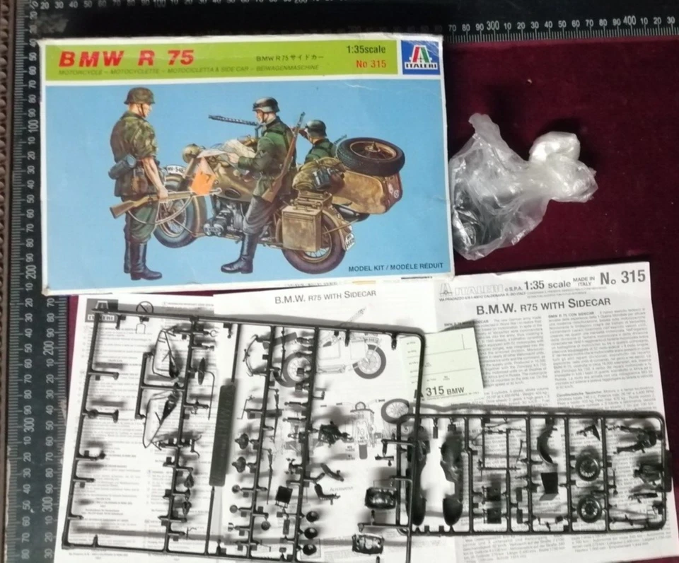 MODELLINO IN PLASTICA MOTO SIDECAR BMW R 75 WERHMACHT TEDESCA RARITÀ - Immagine 1 di 1